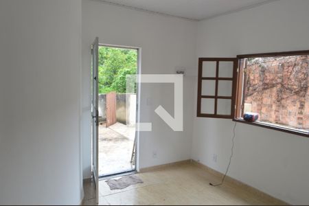 Sala de casa para alugar com 2 quartos, 60m² em Pechincha, Rio de Janeiro