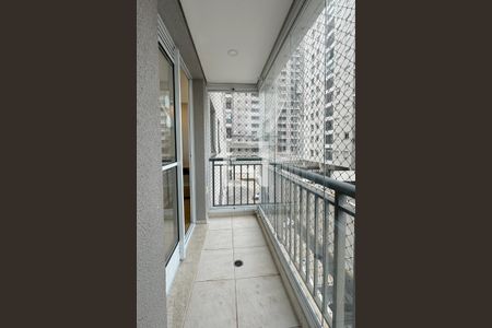 Sacada de apartamento para alugar com 1 quarto, 44m² em Jardim Tupanci, Barueri