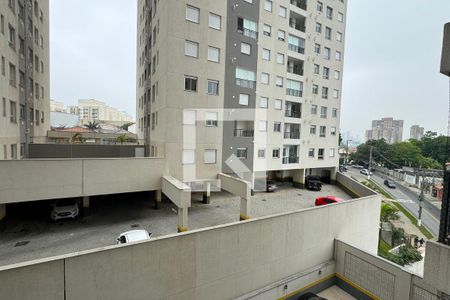 Vista do Quarto 1 de apartamento para alugar com 1 quarto, 44m² em Jardim Tupanci, Barueri