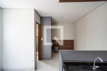 Sala e cozinha de kitnet/studio à venda com 1 quarto, 30m² em Vila Mafra, São Paulo