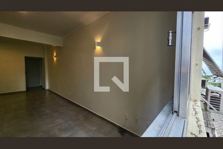 Detalhe Sala de apartamento para alugar com 2 quartos, 130m² em Aparecida, Santos