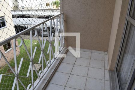 Varanda de apartamento para alugar com 3 quartos, 67m² em Capão Raso, Curitiba