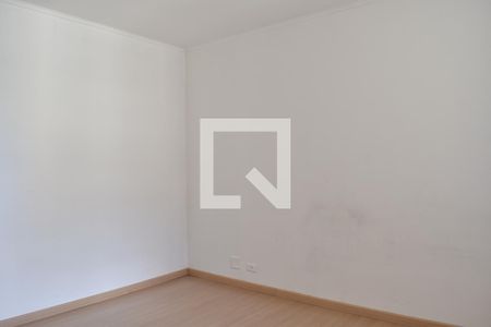 Suíte de apartamento para alugar com 3 quartos, 67m² em Capão Raso, Curitiba