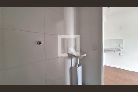 Banheiro de apartamento para alugar com 1 quarto, 18m² em Vila Ipojuca, São Paulo