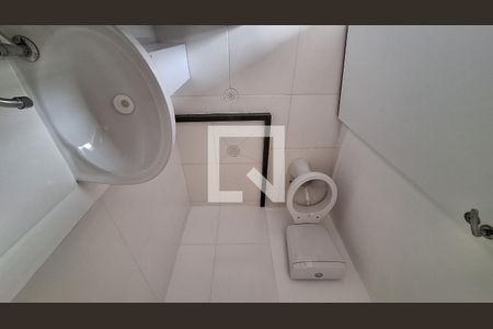 Banheiro de apartamento para alugar com 1 quarto, 18m² em Vila Ipojuca, São Paulo