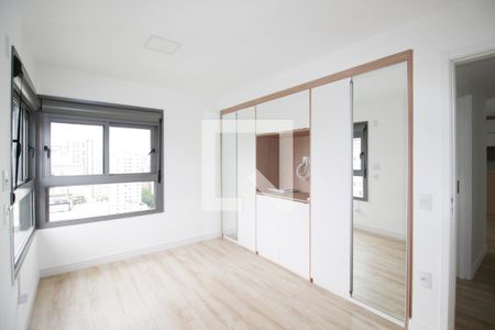 Suíte  de apartamento à venda com 2 quartos, 71m² em Indianópolis, São Paulo