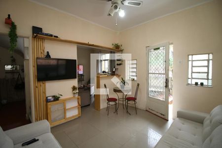 Sala Estar de casa para alugar com 3 quartos, 160m² em Brás de Pina, Rio de Janeiro