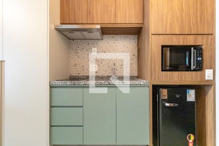 Cozinha de kitnet/studio para alugar com 1 quarto, 26m² em Indianópolis, São Paulo