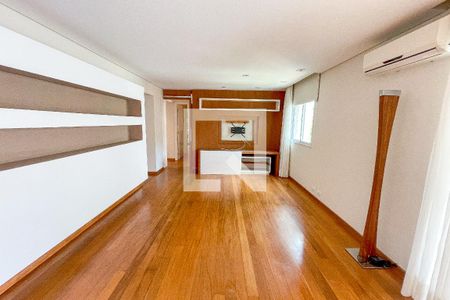 Sala de apartamento à venda com 3 quartos, 120m² em Pinheiros, São Paulo