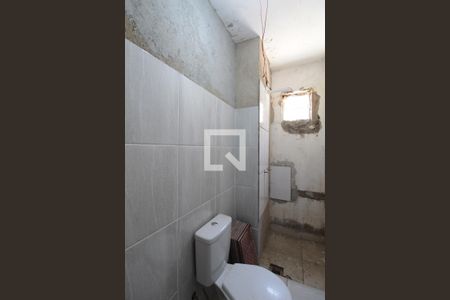 Banheiro de kitnet/studio para alugar com 1 quarto, 30m² em Ouro Preto, Belo Horizonte