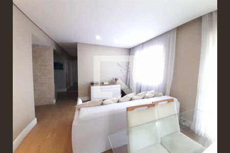 Apartamento à venda com 3 quartos, 108m² em Jardim Cláudia, São Paulo