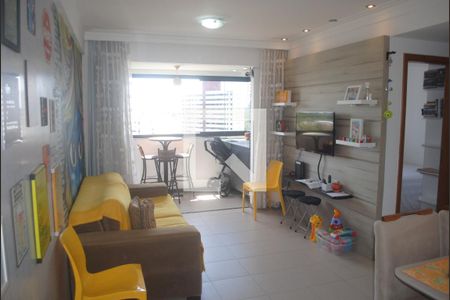 Sala de apartamento para alugar com 3 quartos, 73m² em Imbuí, Salvador