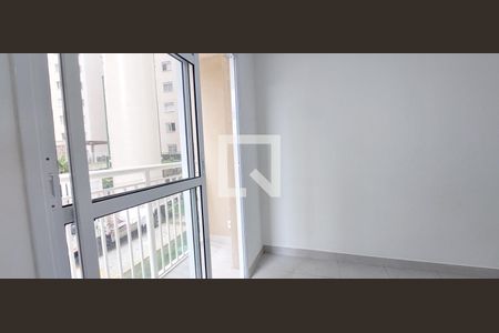 Sala de apartamento para alugar com 2 quartos, 37m² em Vila Graciosa, Santo André