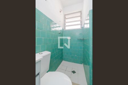 Banheiro de kitnet/studio para alugar com 1 quarto, 33m² em Menino Deus, Porto Alegre