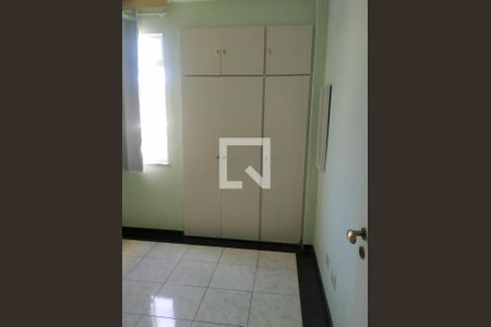 Quarto de apartamento à venda com 3 quartos, 90m² em Sagrada Família, Belo Horizonte