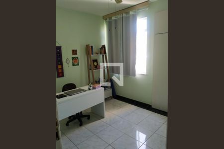 Quarto de apartamento à venda com 3 quartos, 90m² em Sagrada Família, Belo Horizonte