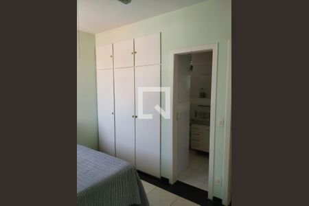 Quarto de apartamento à venda com 3 quartos, 90m² em Sagrada Família, Belo Horizonte