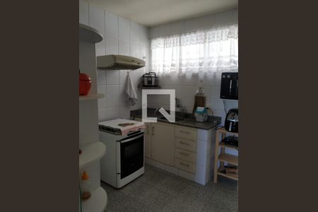 Cozinha de apartamento à venda com 3 quartos, 90m² em Sagrada Família, Belo Horizonte