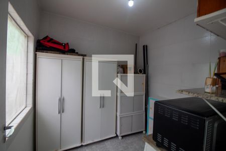 Casa à venda com 180m², 3 quartos e 2 vagas Casa à venda com 180m², 3 quartos e 2 vagasQuarto de Serviço