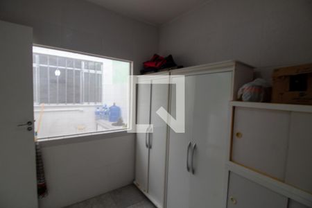 Casa à venda com 180m², 3 quartos e 2 vagas Casa à venda com 180m², 3 quartos e 2 vagasQuarto de Serviço