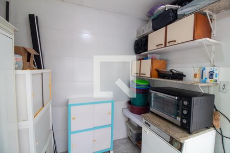 Casa à venda com 180m², 3 quartos e 2 vagas Casa à venda com 180m², 3 quartos e 2 vagasQuarto de Serviço