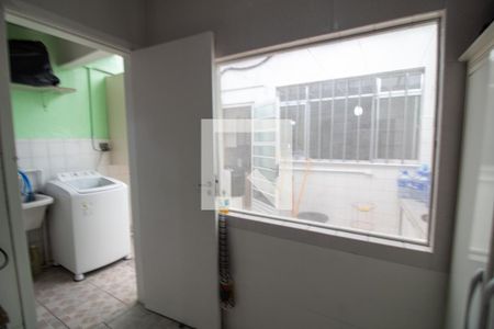 Casa à venda com 180m², 3 quartos e 2 vagas Casa à venda com 180m², 3 quartos e 2 vagasQuarto de Serviço