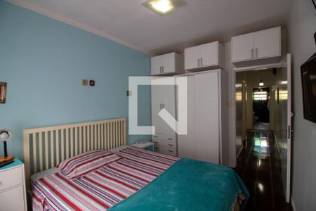 Casa à venda com 180m², 3 quartos e 2 vagas Casa à venda com 180m², 3 quartos e 2 vagasQuarto 3 - Suíte