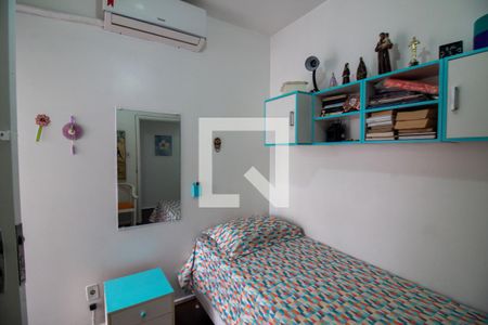 Casa à venda com 180m², 3 quartos e 2 vagas Casa à venda com 180m², 3 quartos e 2 vagasQuarto 2