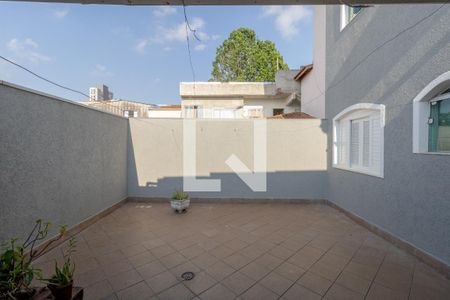Casa à venda com 230m², 4 quartos e 4 vagas Casa à venda com 230m², 4 quartos e 4 vagasQuintal
