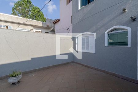 Casa à venda com 230m², 4 quartos e 4 vagas Casa à venda com 230m², 4 quartos e 4 vagasQuintal