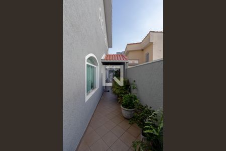 Casa à venda com 230m², 4 quartos e 4 vagas Casa à venda com 230m², 4 quartos e 4 vagasCorredor