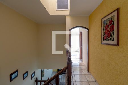 Casa à venda com 230m², 4 quartos e 4 vagas Casa à venda com 230m², 4 quartos e 4 vagasCorredor