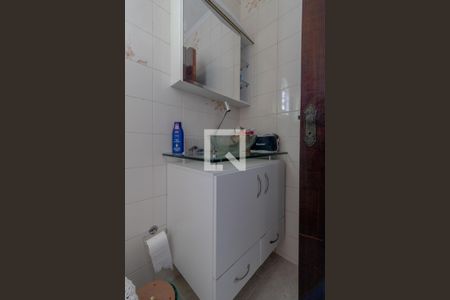 Casa à venda com 230m², 4 quartos e 4 vagas Casa à venda com 230m², 4 quartos e 4 vagasBanheiro 1