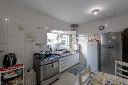 Casa à venda com 230m², 4 quartos e 4 vagas Casa à venda com 230m², 4 quartos e 4 vagasCozinha