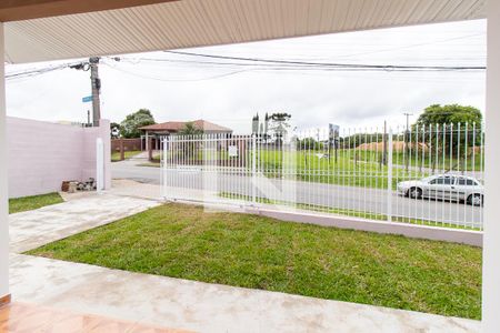 Vista da Sala de casa para alugar com 4 quartos, 200m² em Butiatuvinha, Curitiba