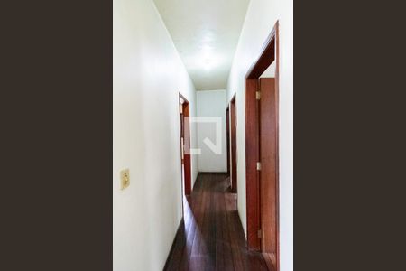 Corredor de apartamento à venda com 3 quartos, 84m² em Santa Rosa, Belo Horizonte