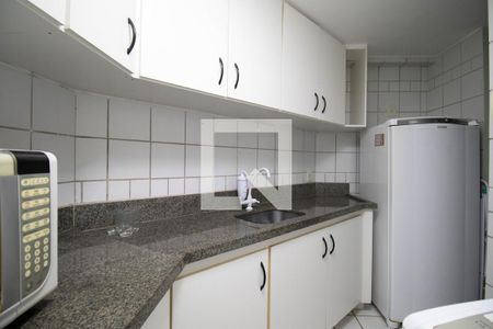 Cozinha e Área de Serviço de kitnet/studio para alugar com 1 quarto, 38m² em Núcleo Bandeirante, Brasília