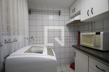 Cozinha e Área de Serviço de kitnet/studio para alugar com 1 quarto, 38m² em Núcleo Bandeirante, Brasília