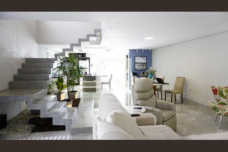 Sala de casa de condomínio à venda com 3 quartos, 240m² em Jacarepaguá, Rio de Janeiro