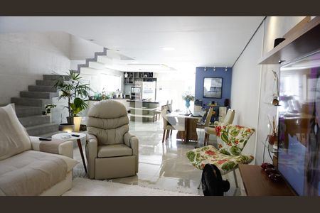 Sala de casa de condomínio à venda com 3 quartos, 240m² em Jacarepaguá, Rio de Janeiro