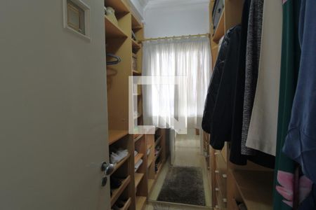 Closet da suíte de apartamento à venda com 3 quartos, 180m² em Santo Amaro, São Paulo