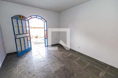 Sala 1 de casa para alugar com 8 quartos, 360m² em Serrano, Belo Horizonte