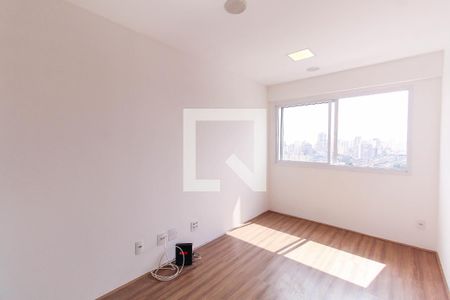 Sala/Cozinha de apartamento para alugar com 2 quartos, 38m² em Quarta Parada, São Paulo