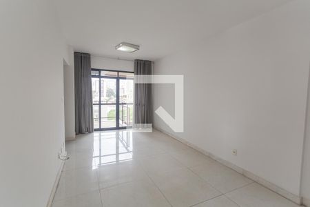 Sala de apartamento à venda com 2 quartos, 75m² em Santo Antônio, Belo Horizonte