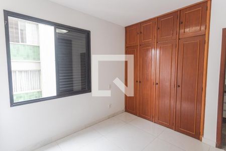 Suíte de apartamento à venda com 2 quartos, 75m² em Santo Antônio, Belo Horizonte