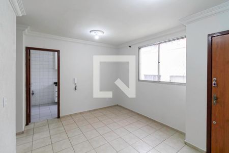 Sala de apartamento à venda com 2 quartos, 42m² em Santa Cruz, Belo Horizonte