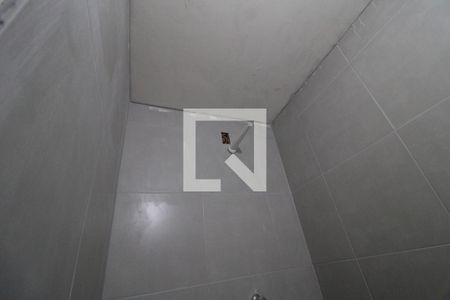 Banheiro de apartamento para alugar com 1 quarto, 28m² em Vila Santana, São Paulo