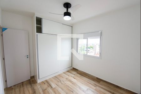 Quarto de apartamento para alugar com 2 quartos, 77m² em Centro, Taubaté