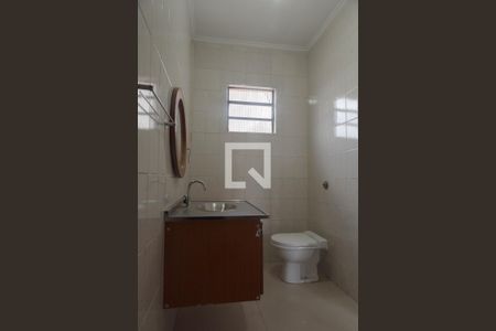 Banheiro de casa para alugar com 3 quartos, 71m² em Residencial Parque Cumbica, Guarulhos