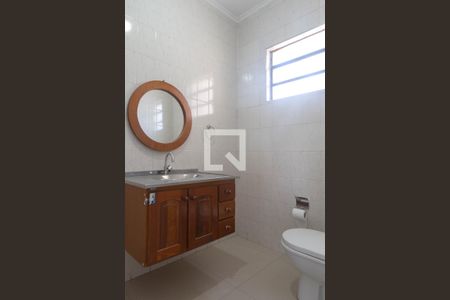 Banheiro de casa para alugar com 3 quartos, 71m² em Residencial Parque Cumbica, Guarulhos